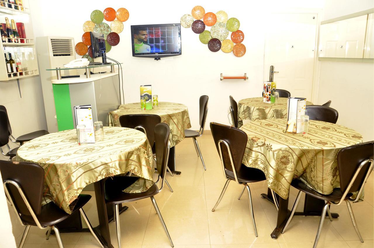 Theodawn Hotels @ Suite 29 Ikeja Kültér fotó