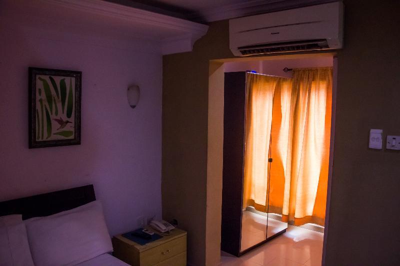 Theodawn Hotels @ Suite 29 Ikeja Kültér fotó