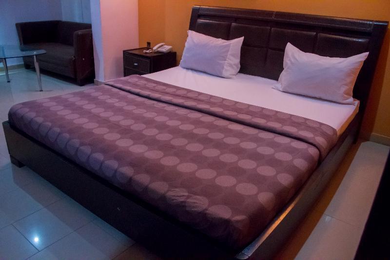 Theodawn Hotels @ Suite 29 Ikeja Kültér fotó