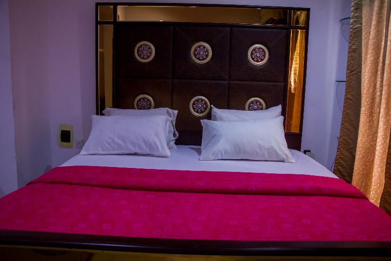Theodawn Hotels @ Suite 29 Ikeja Kültér fotó